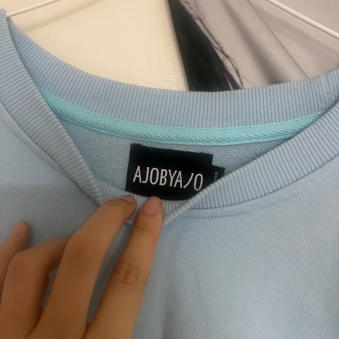 아조바이아조 하늘색 라운드 스웻셔츠 맨투맨 상품이미지4