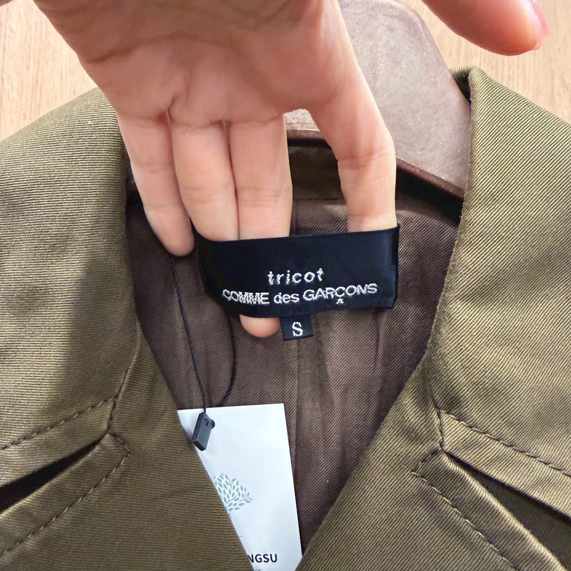 꼼데가르송 트리콧 더블 브레스티드 트렌치 코트 벨트 스트랩 디테일 카키 상품이미지6