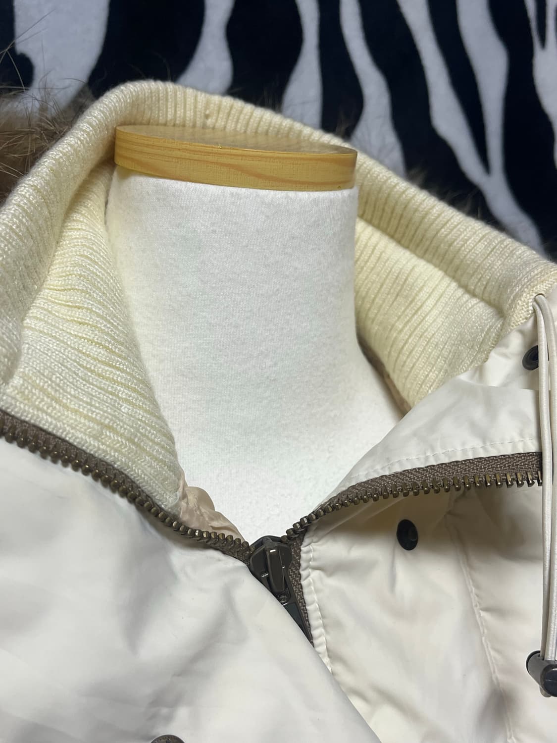 vintage short fur padding 상품이미지3
