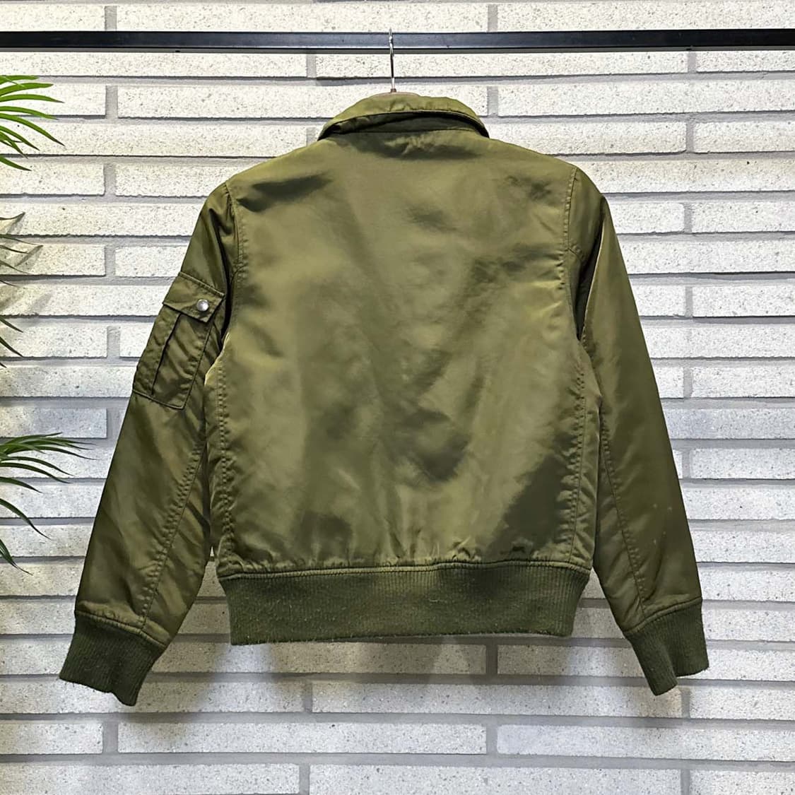 JPN VINTAGE 밀리터리 크롭 자켓 니트 시보리 4포켓 디테일 카키 상품이미지3