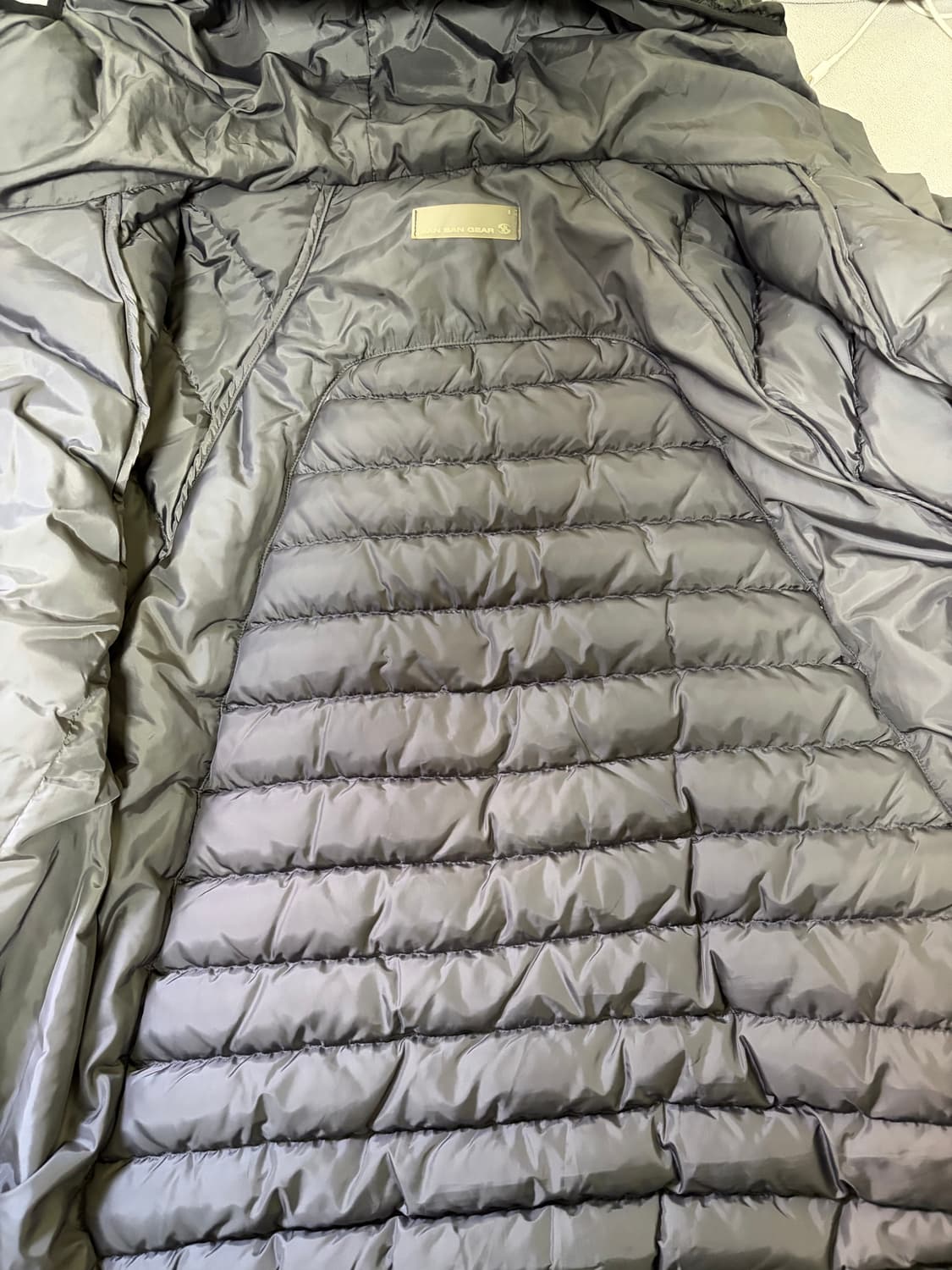 24fw 산산기어 경량패딩 2사이즈 블랙 팝니다 상품이미지3