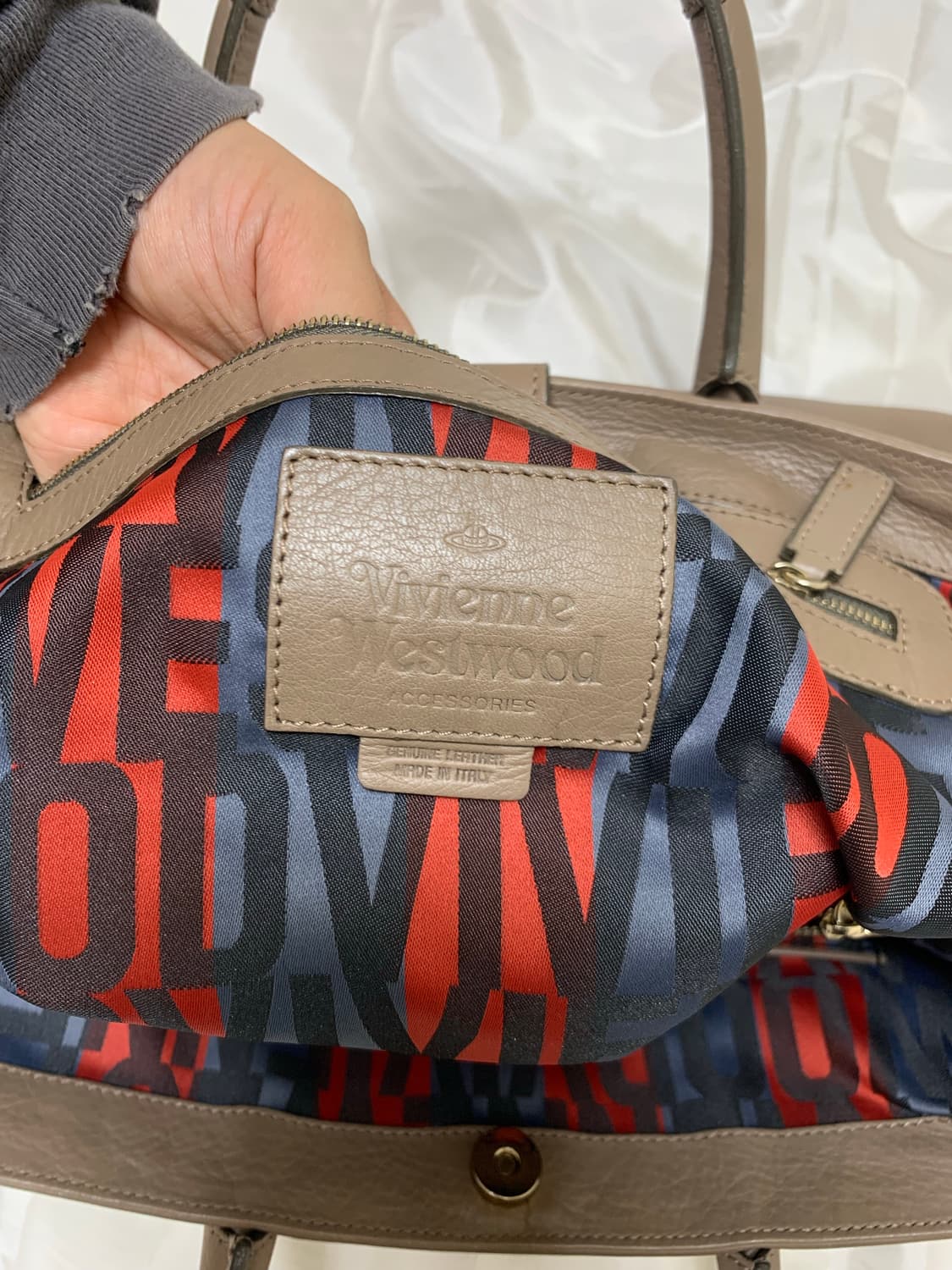 비비안웨스트우드 토트백 상품이미지5