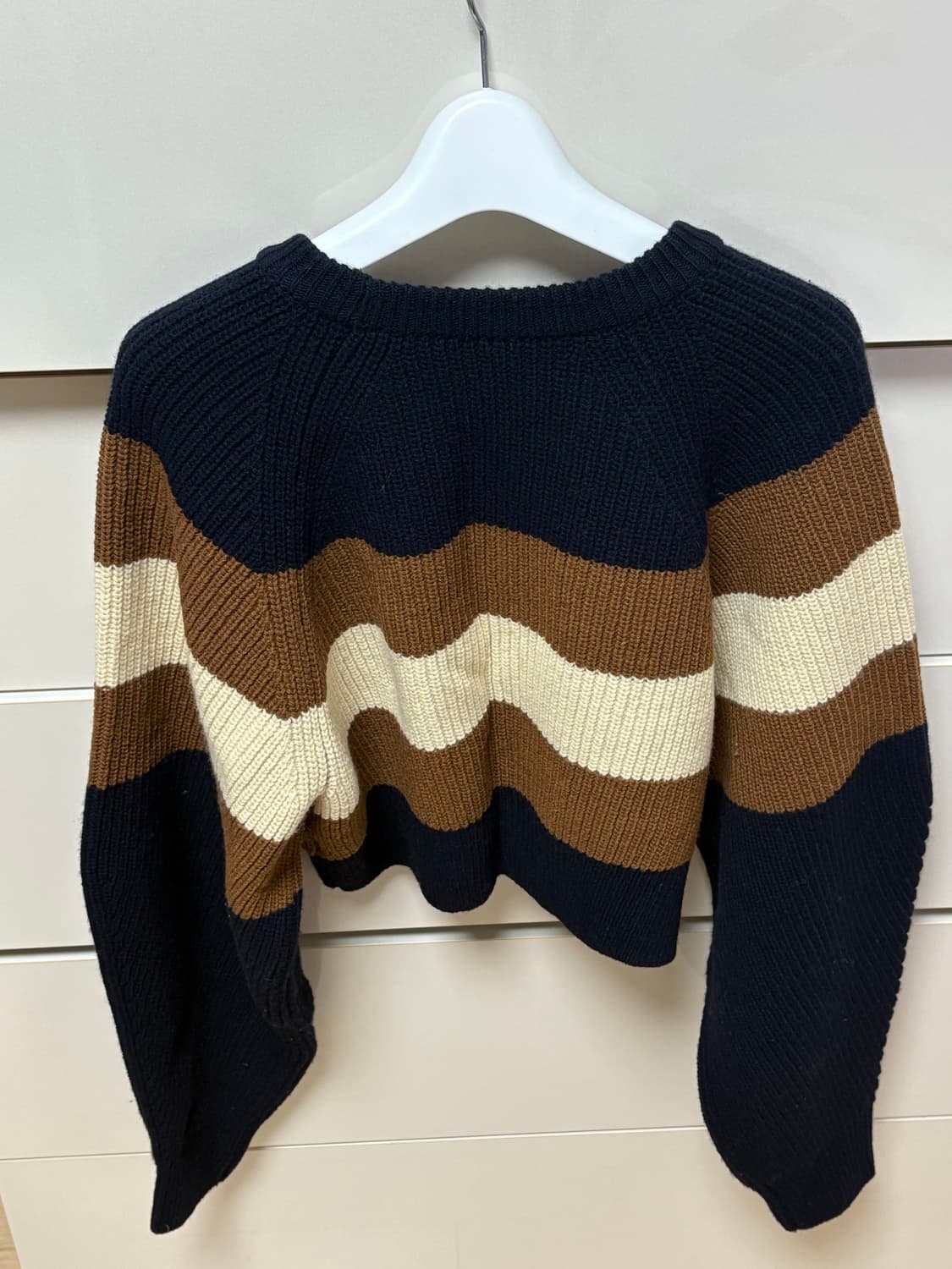 [kijun] 기준 크롭 니트 STRIPE CROP KNIT BLACK 상품이미지4