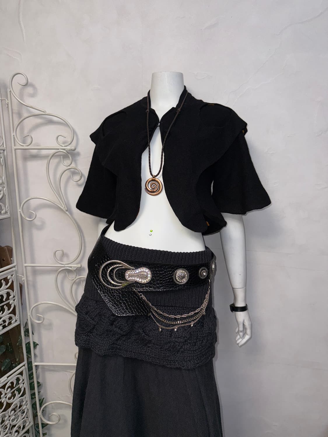 Black wool cape layered half bolero  상품이미지4