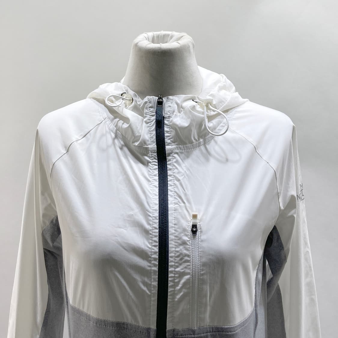 노스페이스 평창 여 후드바람막이 XS  상품이미지2