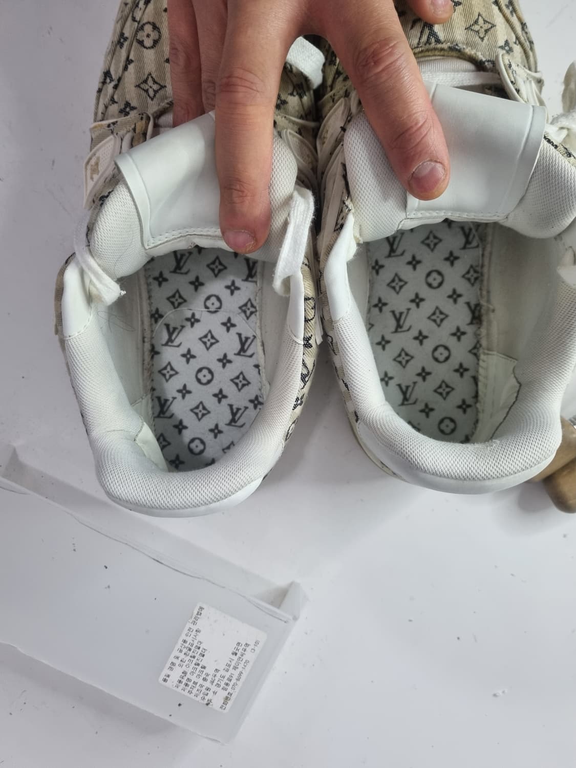 8 루이비통LV 트레이너 모노그램 베이지 상품이미지10