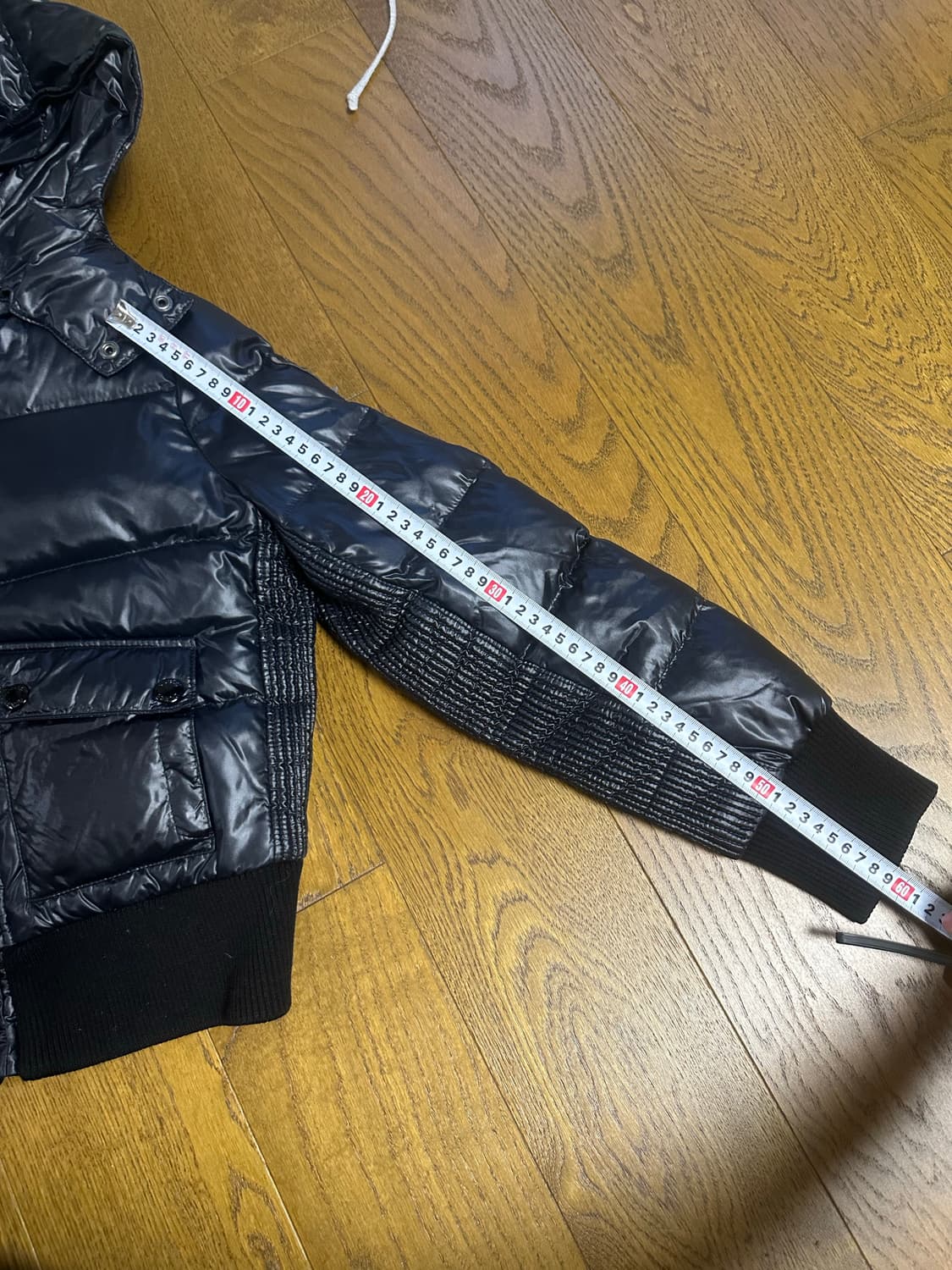 GUESS 검정 패딩 점퍼 상품이미지7