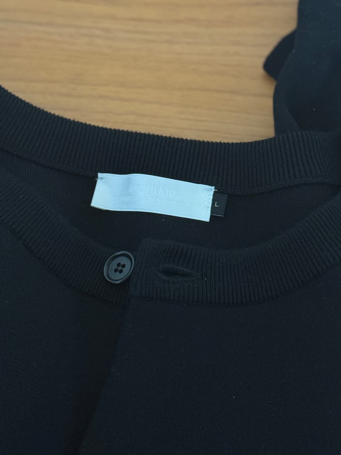 아모멘토 mens curved 가디건 상품이미지5