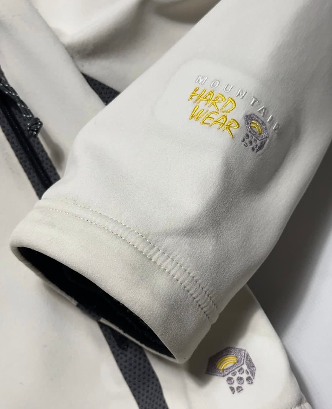 2000’s Mountain hardwear conduit jacket 상품이미지7