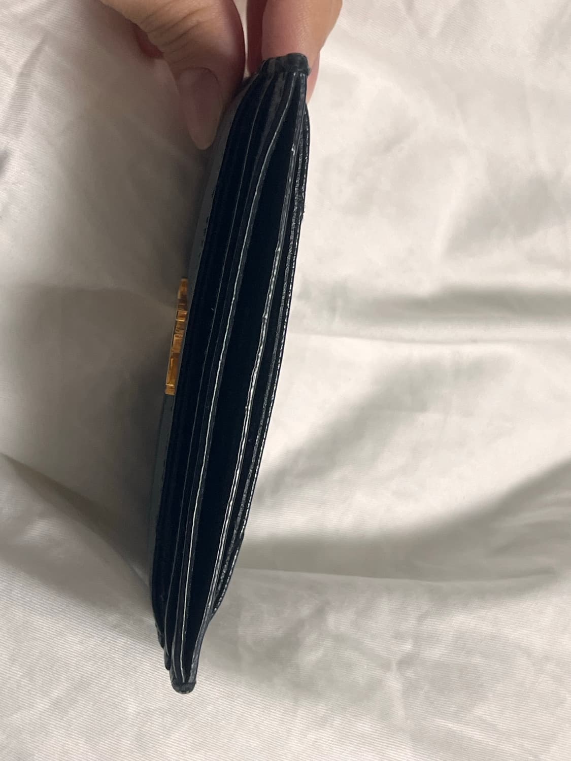 생로랑 카산드라 마테라세 카드지갑 골드 정품 상품이미지2