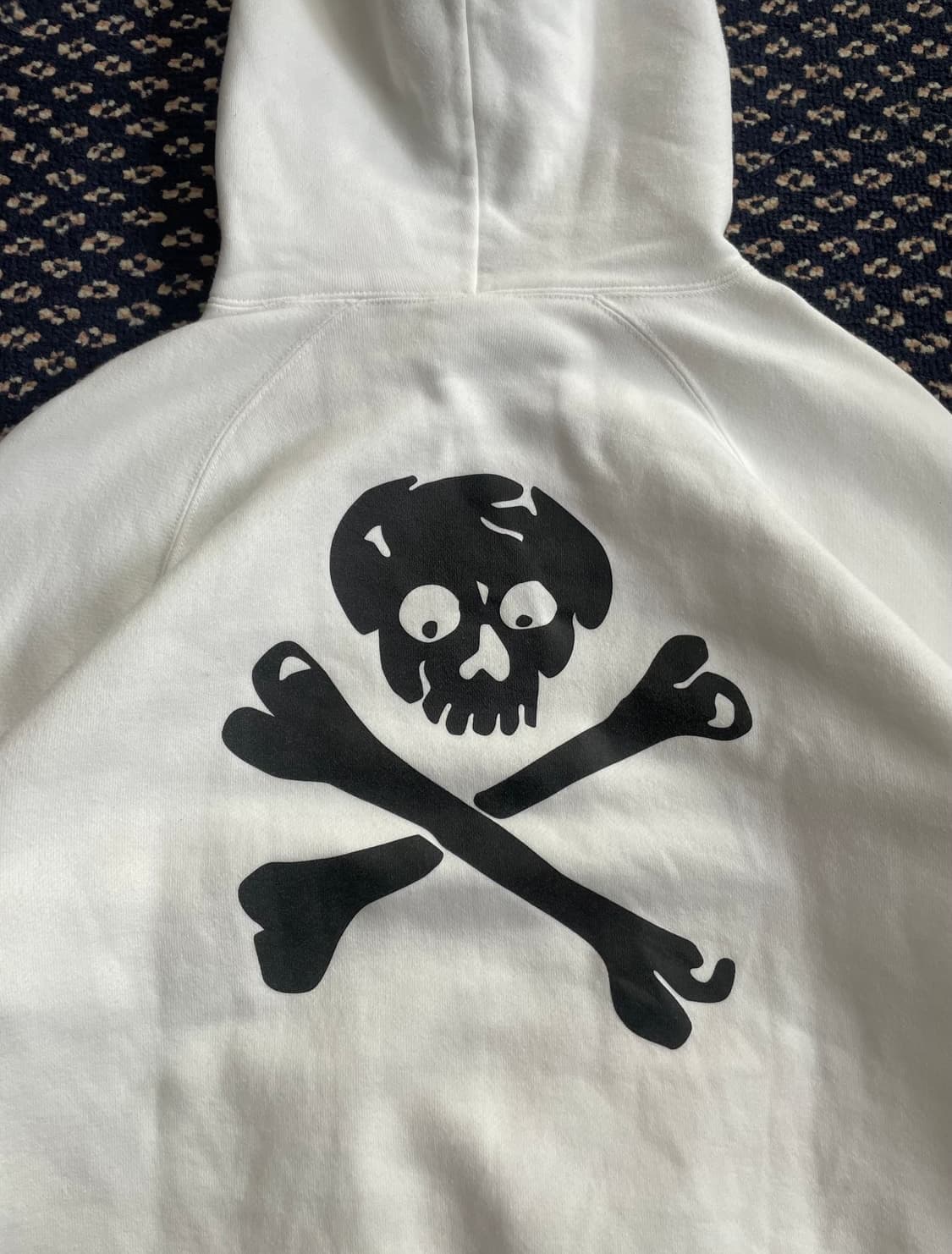 더블탭스 스컬 후드티 상품이미지5