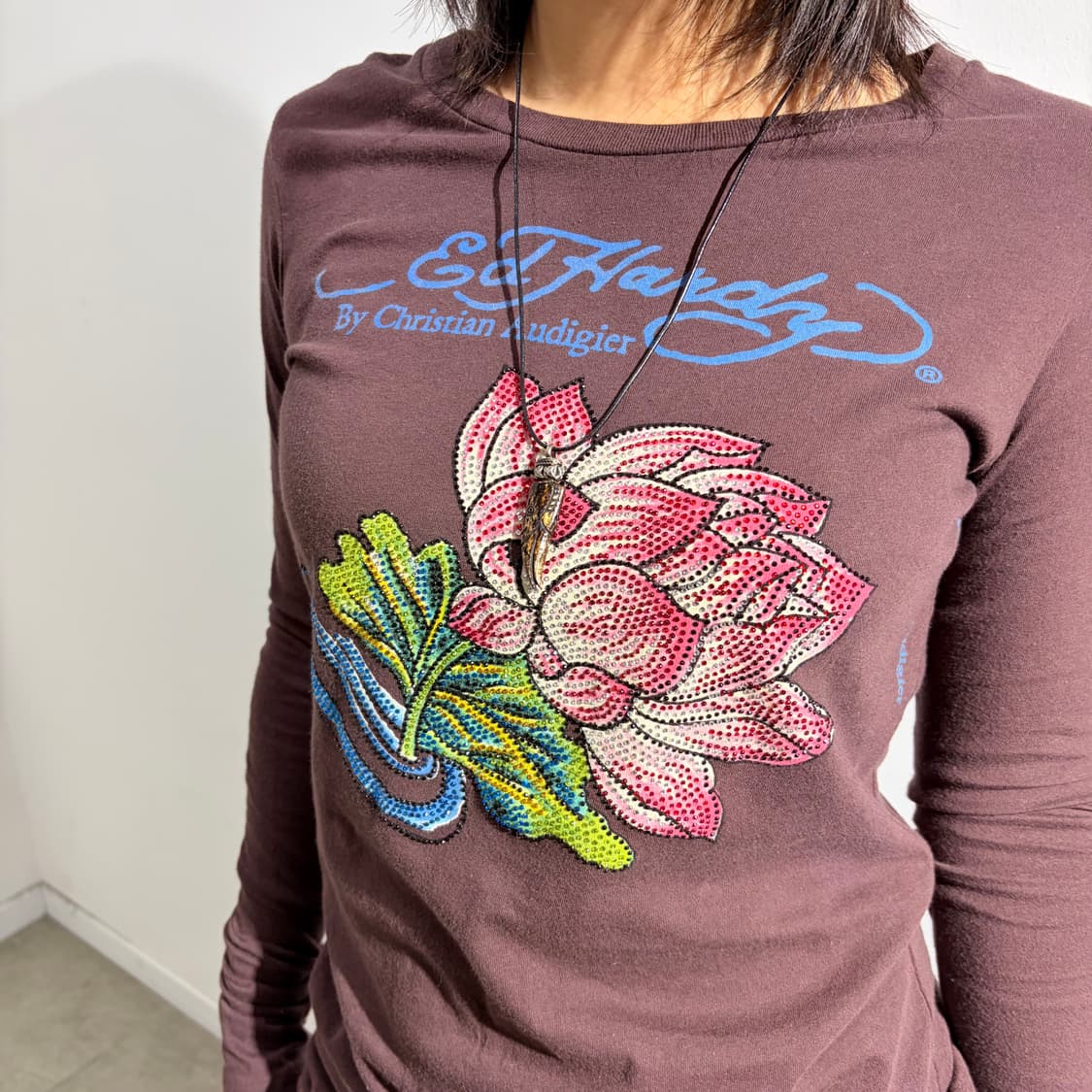 에드하디 브라운 연꽃 큐빅 비즈 긴팔 티셔츠 상품이미지2