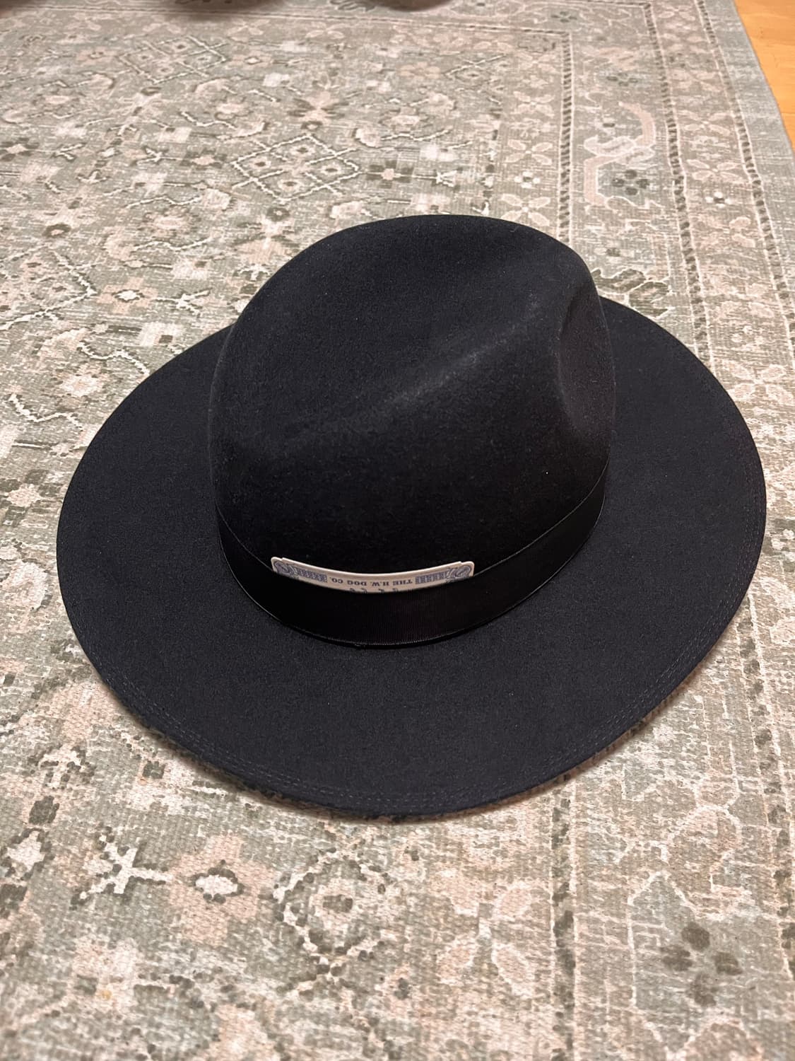 The HW dog 페도라 판매합니다. 상품이미지3