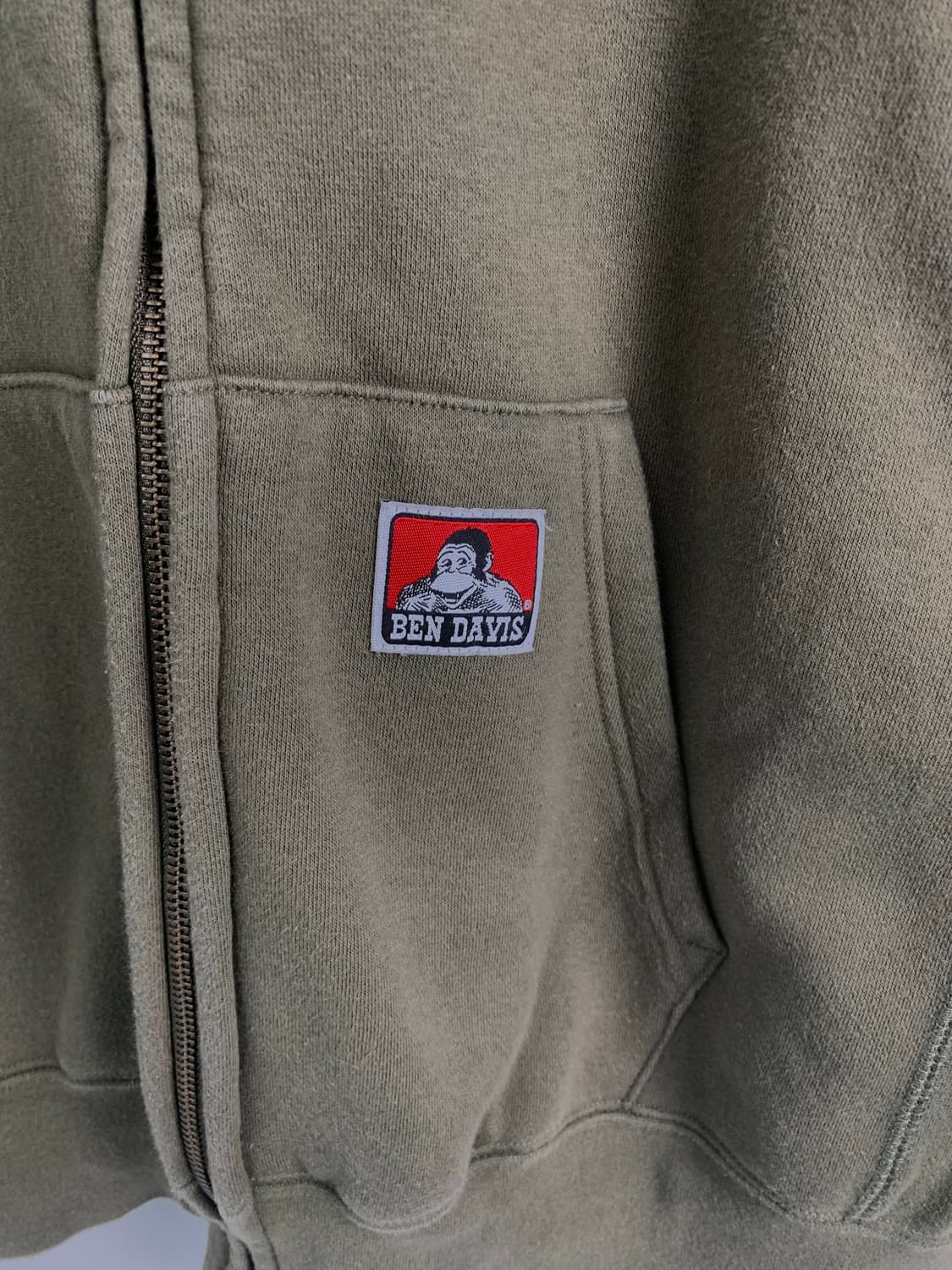 벤 데이비스 자수로고 카키 후드집업 상품이미지4