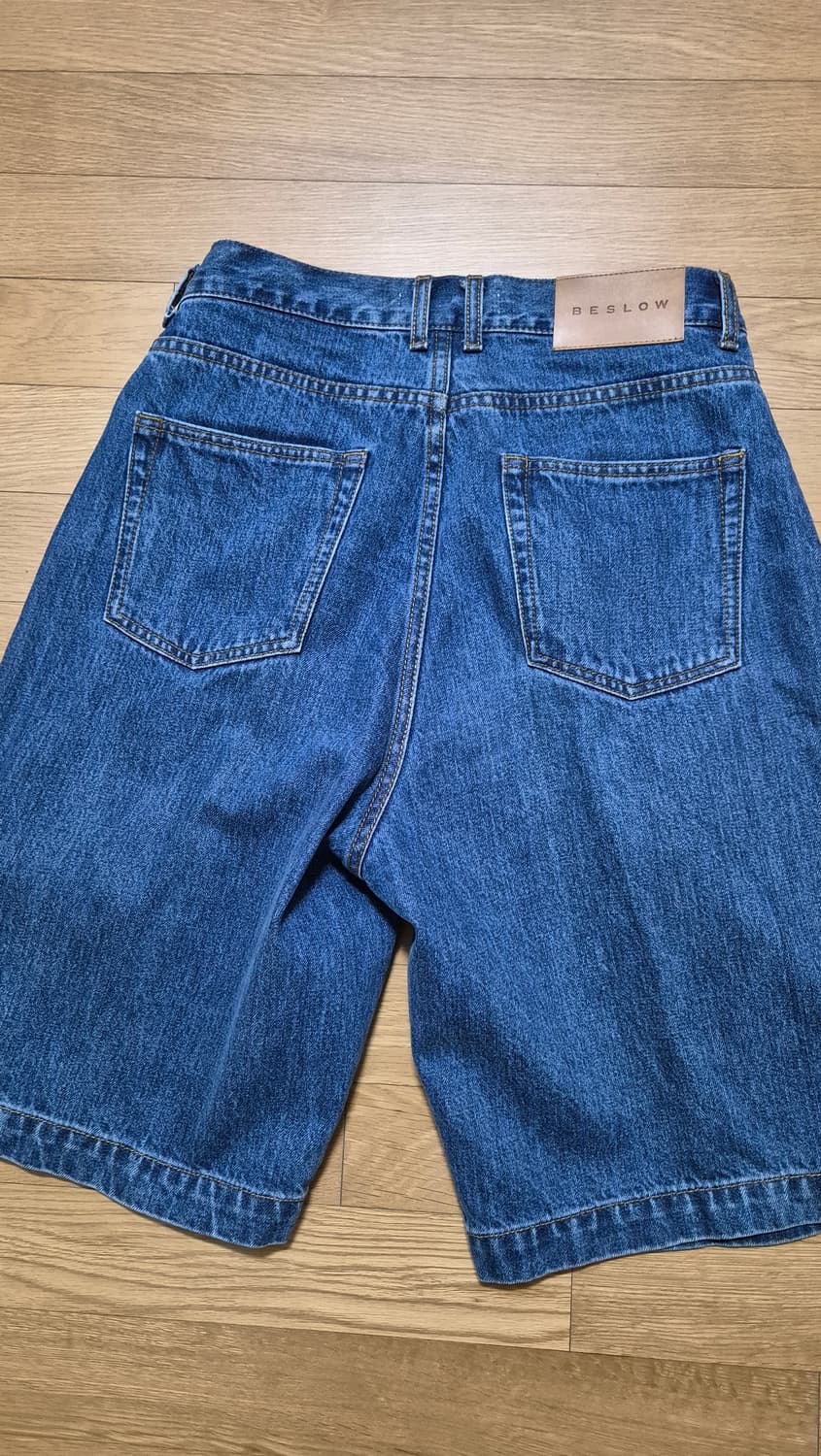 비슬로우 콘밀 원턱 데님 쇼츠 30 상품이미지4