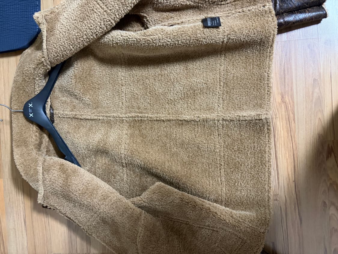 자라 페이크 레더 무스탕 상품이미지4