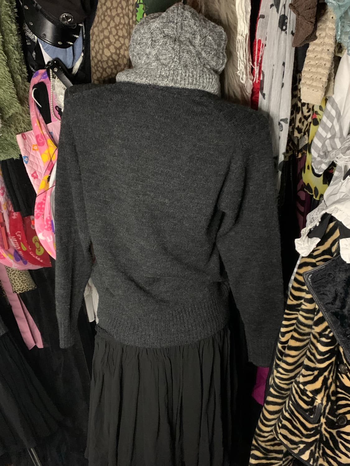 모리 미세키서울st y2k 딥그레이 카라 가디건 상품이미지3