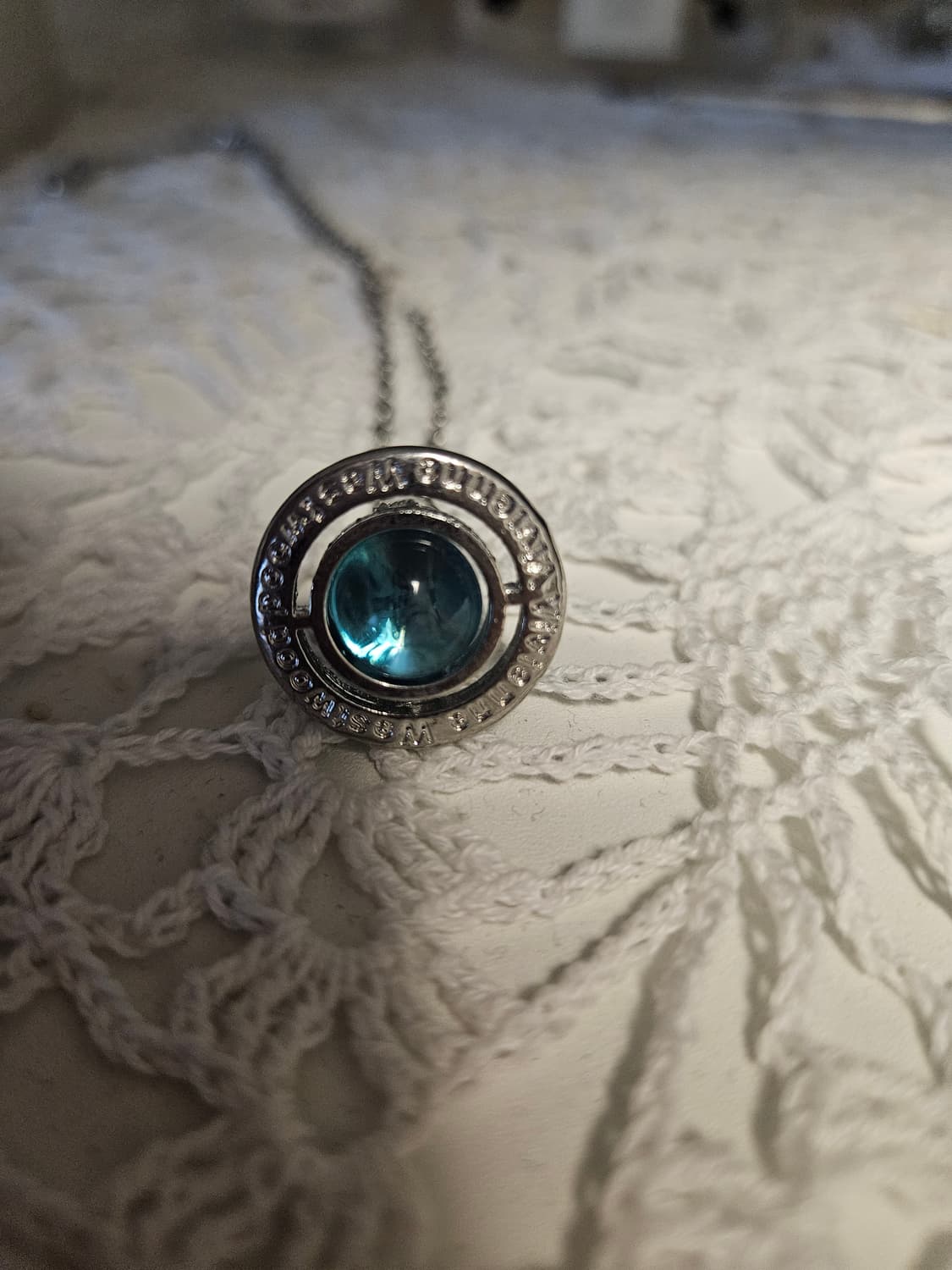 비비안 파란 오브 목걸이 상품이미지2