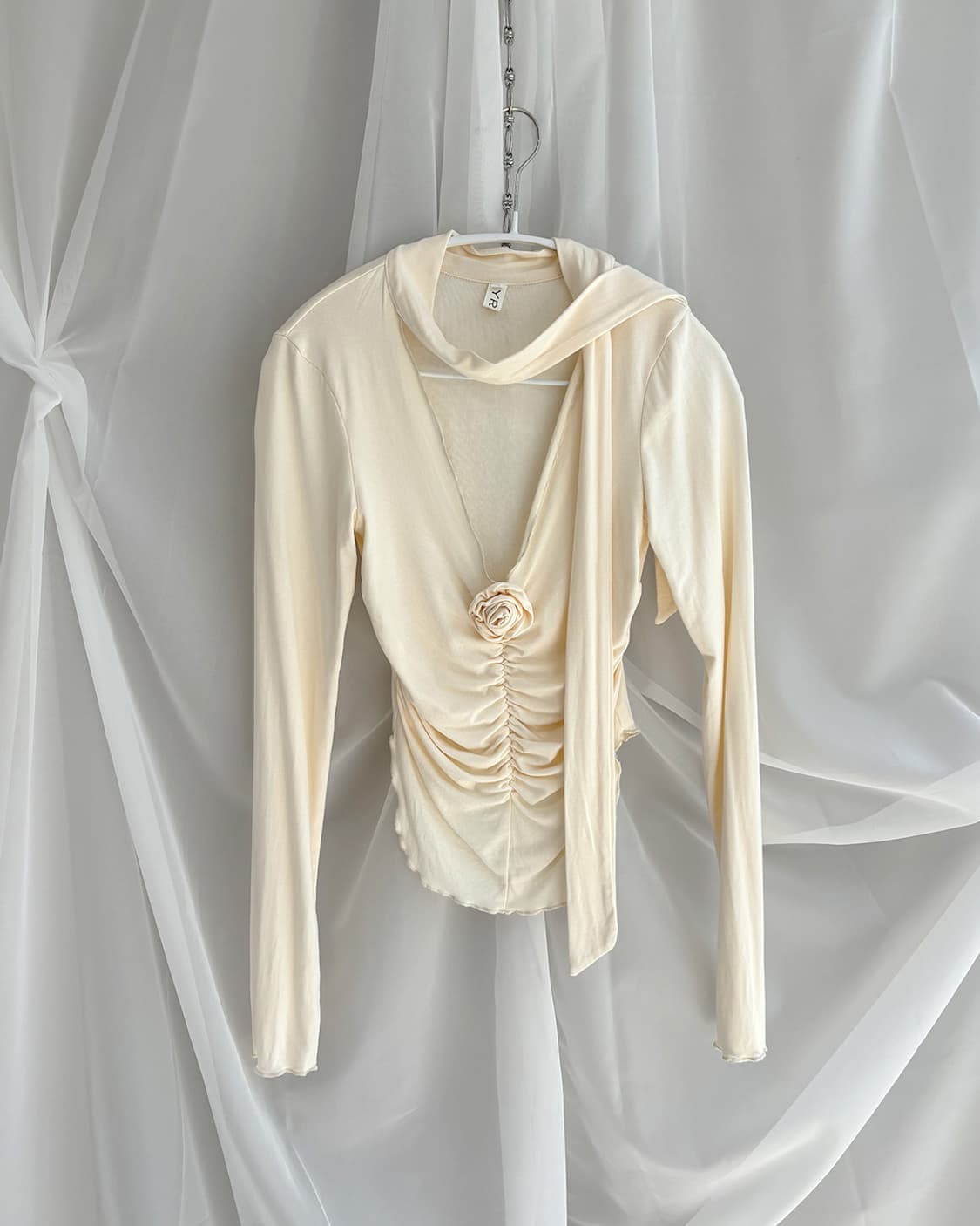 YRZS one rose shirring scarf t-shirts 상품이미지2