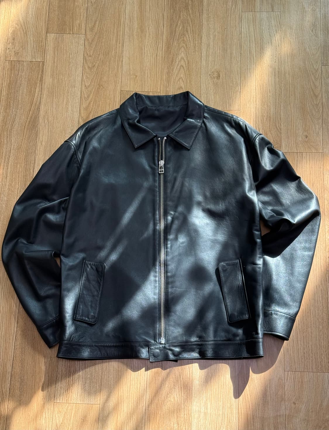 플라스틱프로덕트 레더자켓 상품이미지1