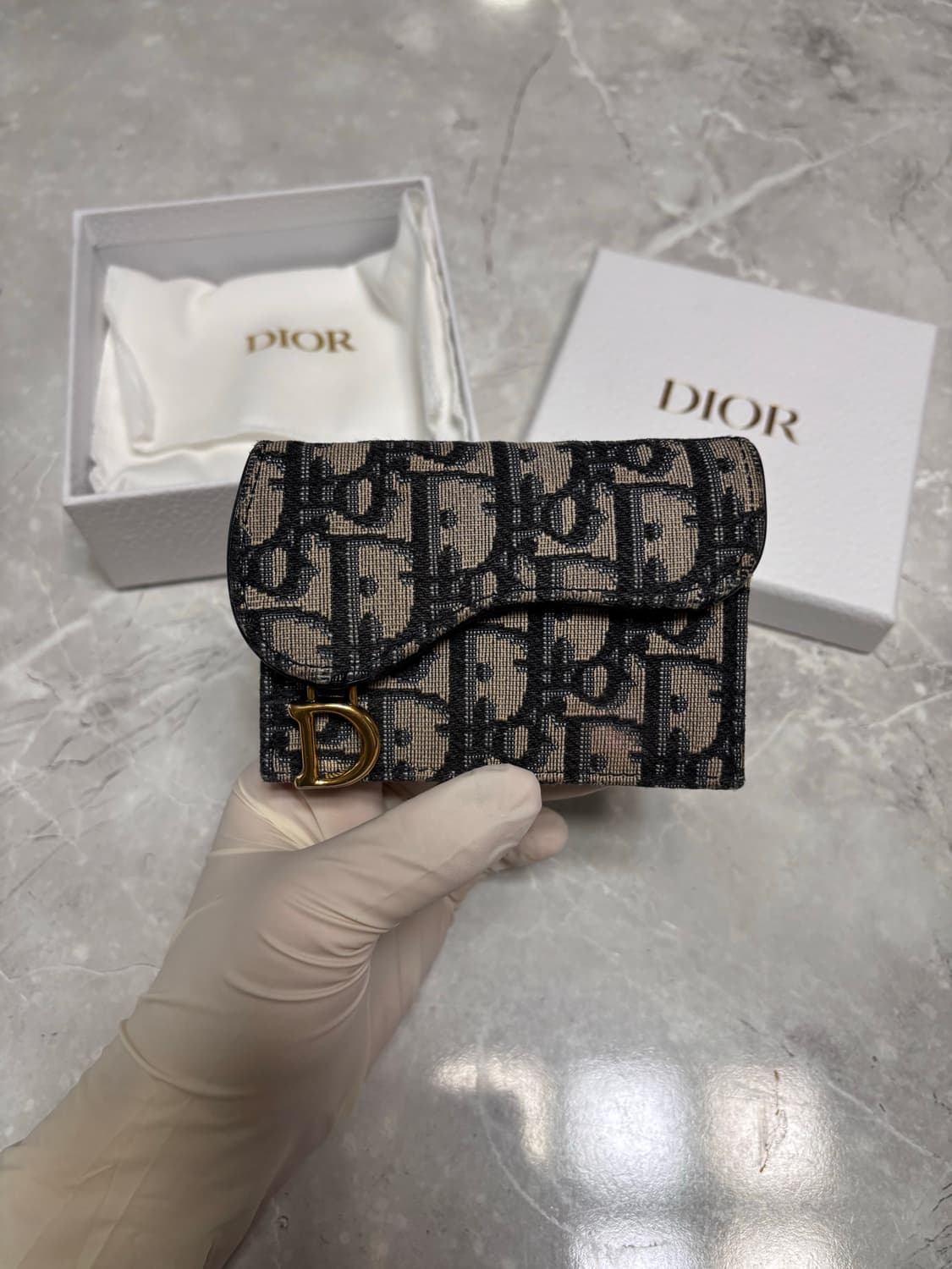 [새상품급] 디올 새들 블룸 오블리크 카드지갑 상품이미지1