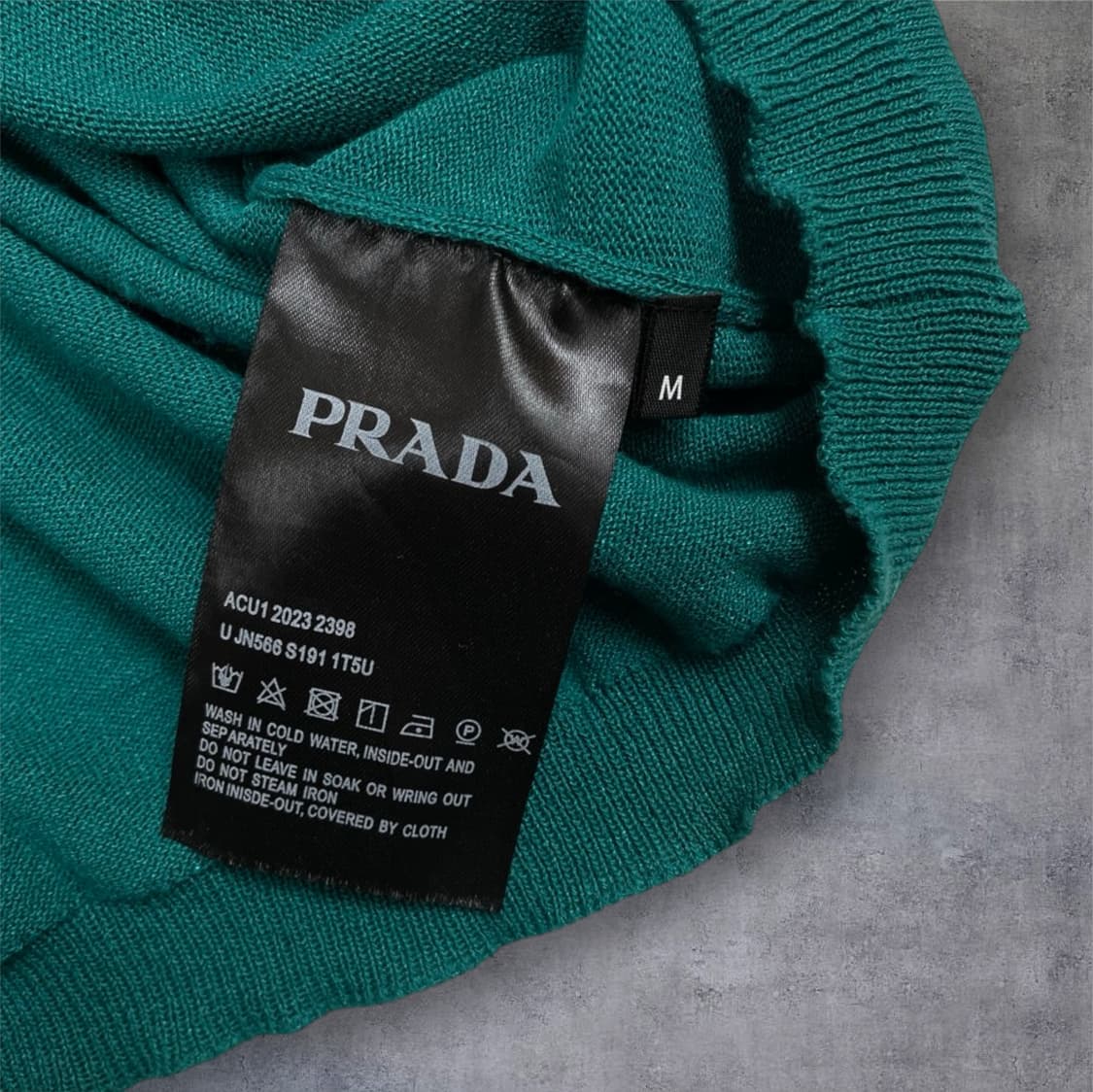프라다 Prada 그린 트라이앵글 로고 카라 반팔 니트 가디건 M 상품이미지3