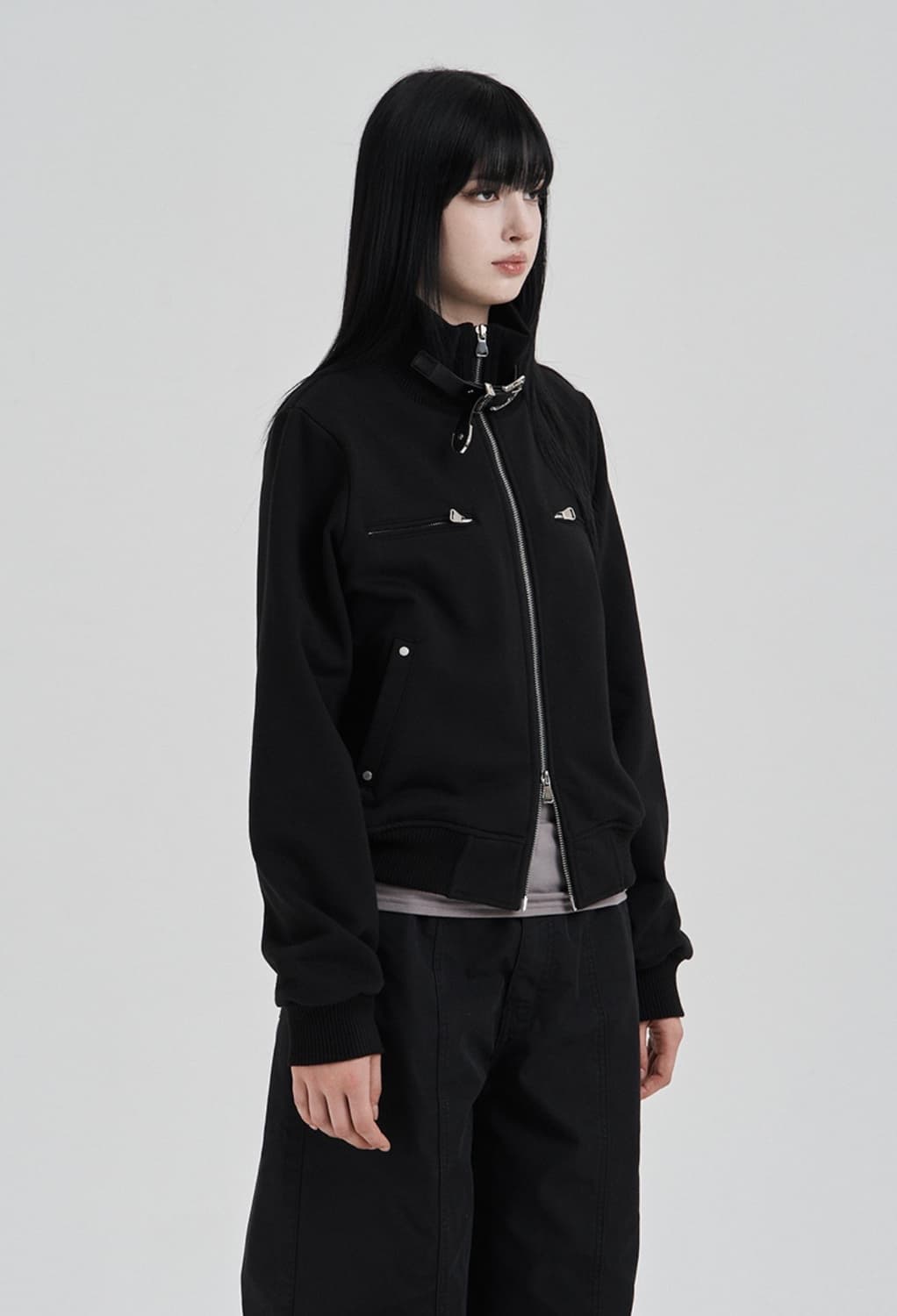 일리오 black highneck jersey blouson 하이넥블루종 상품이미지2