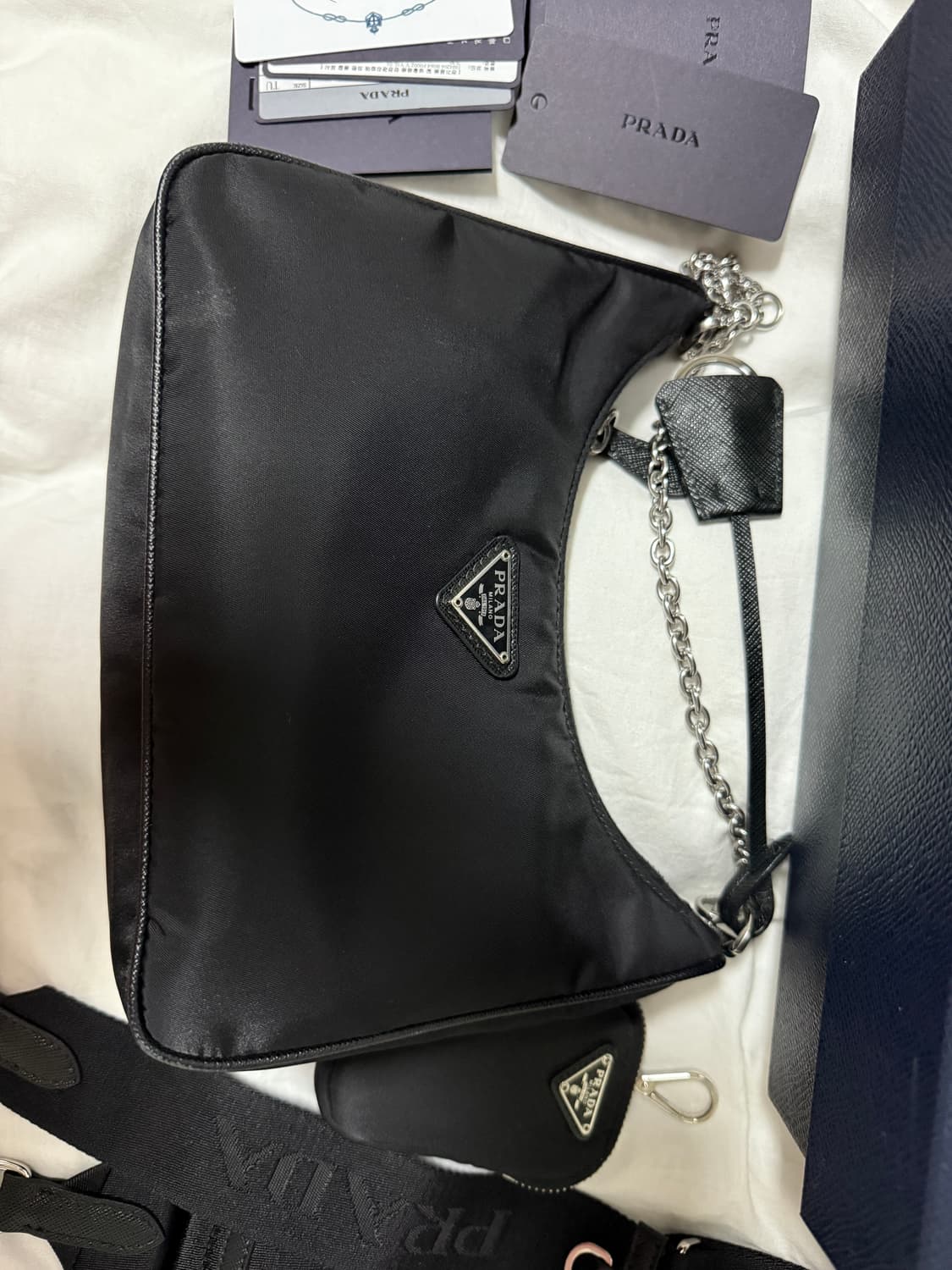 프라다 리에디션 2005 리나일론 숄더백 블랙 상품이미지3