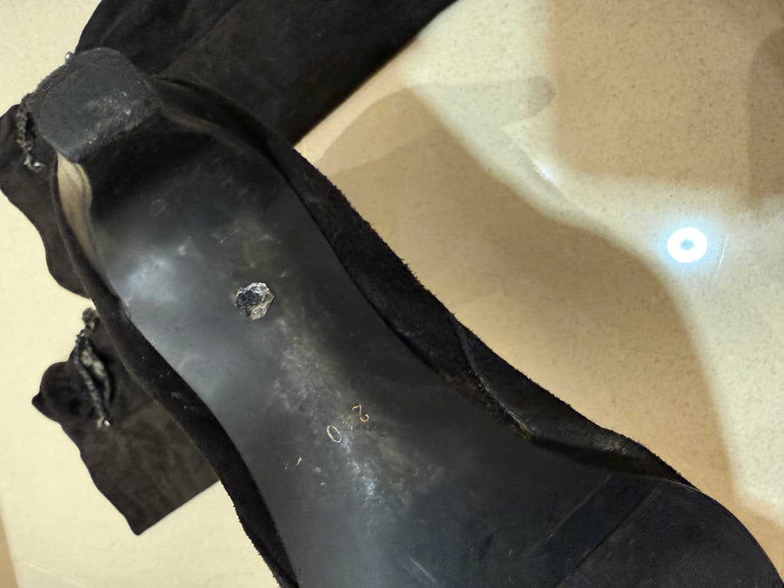 마인 블랙 스웨이드 체인 장식 롱부츠 240 한섬 구두 여성신발 힐 상품이미지6