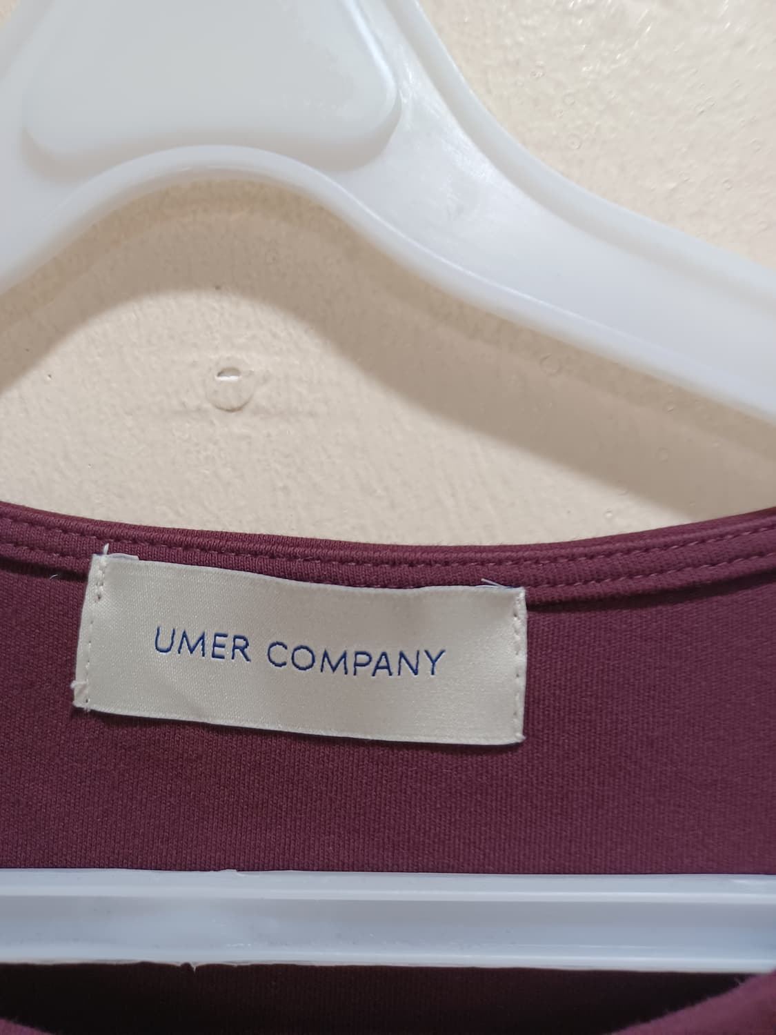 UMER 유메르 버건디색 면 티셔츠  상품이미지3