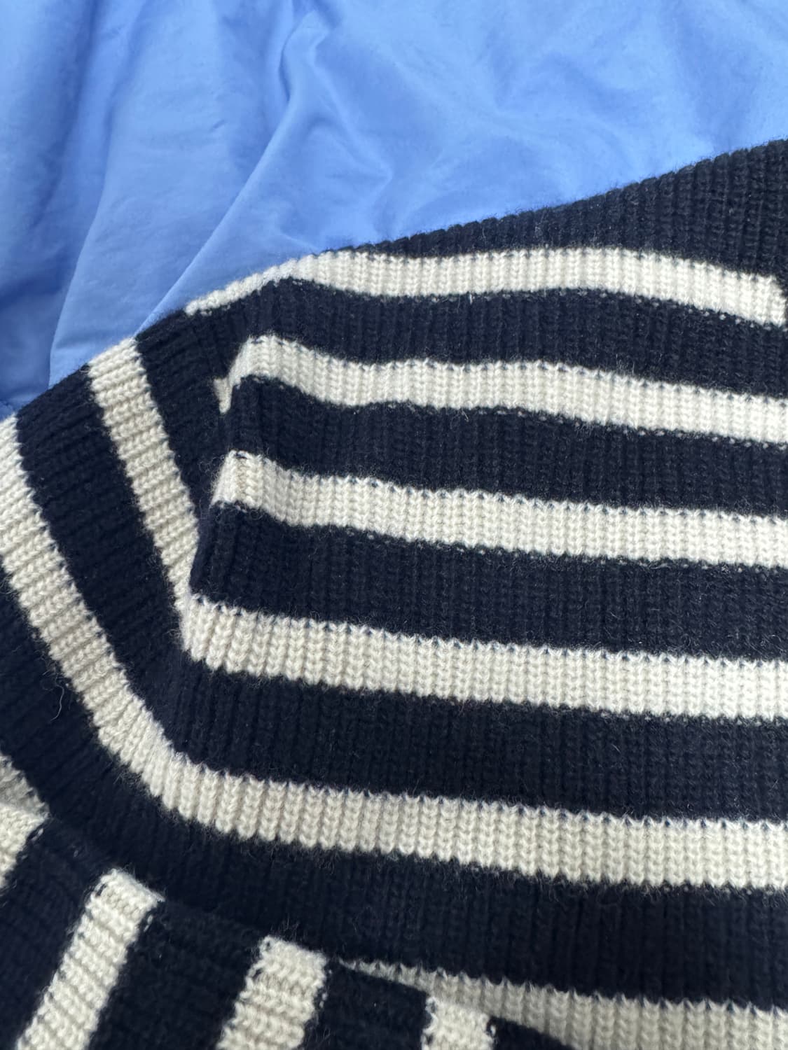 모마디자인 / 울 프렌치 스트라이프 니트 네이비 / 50사이즈 상품이미지3