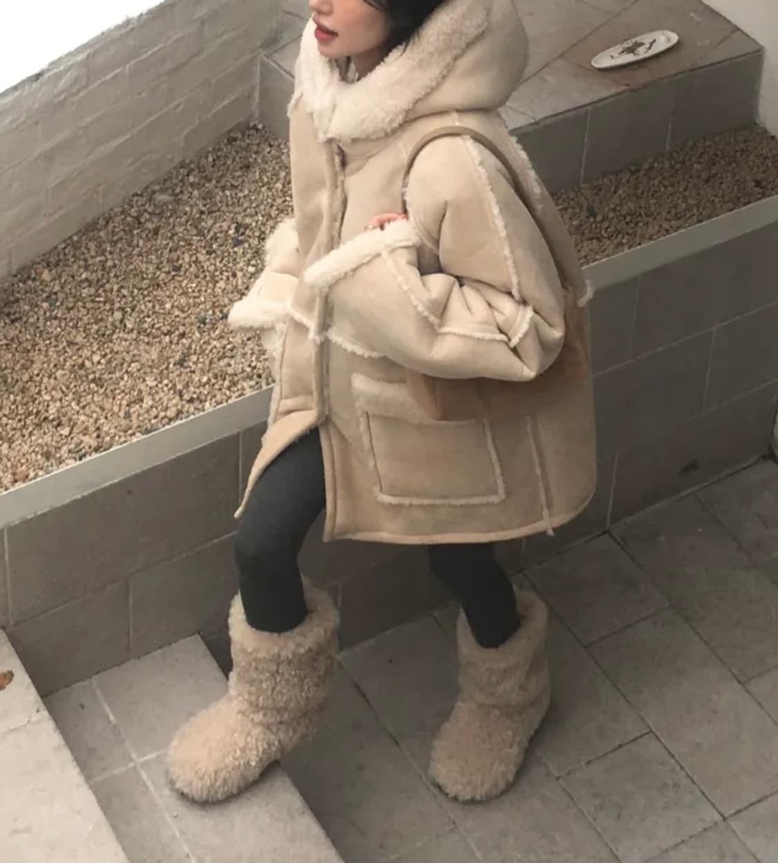 리엘 시어링 리버시블 무스탕 베이지 상품이미지3