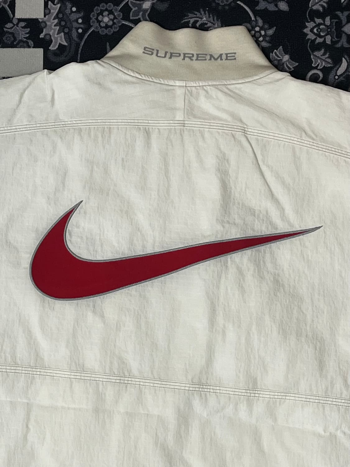슈프림 x 나이키 립스탑 풀오버 화이트 상품이미지2