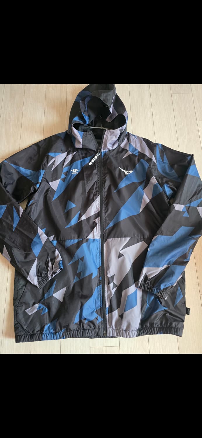 엄브로 성남fc바람막이 xl105 상품이미지4