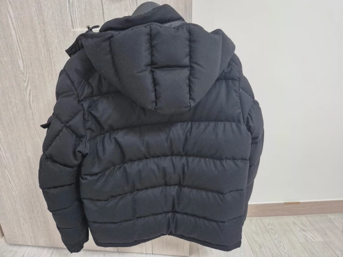 급처 몽클레어 몽제네브르 3사이즈 블랙 상품이미지2