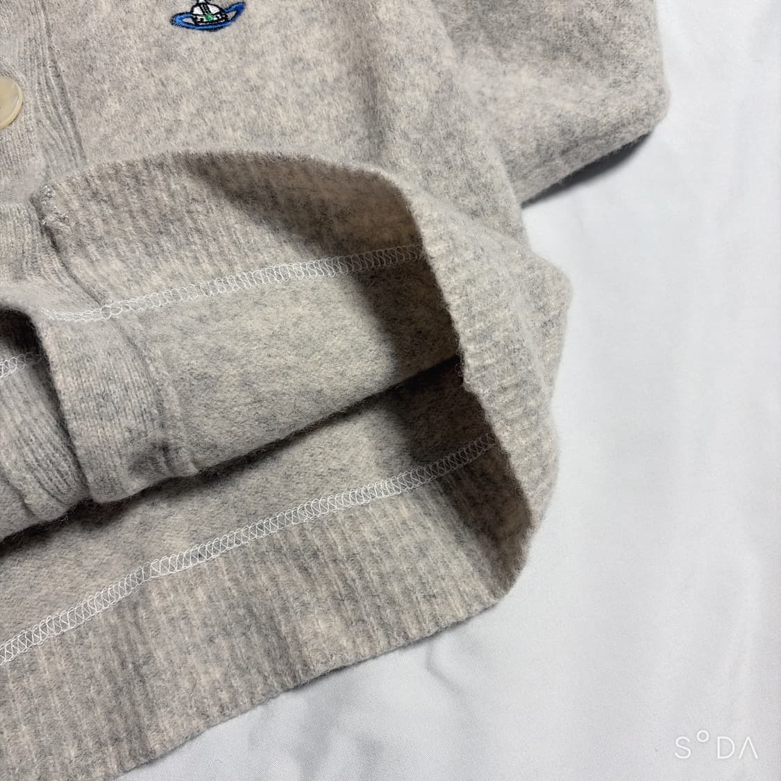 비비안웨스트우드 그레이 가디건 상품이미지8