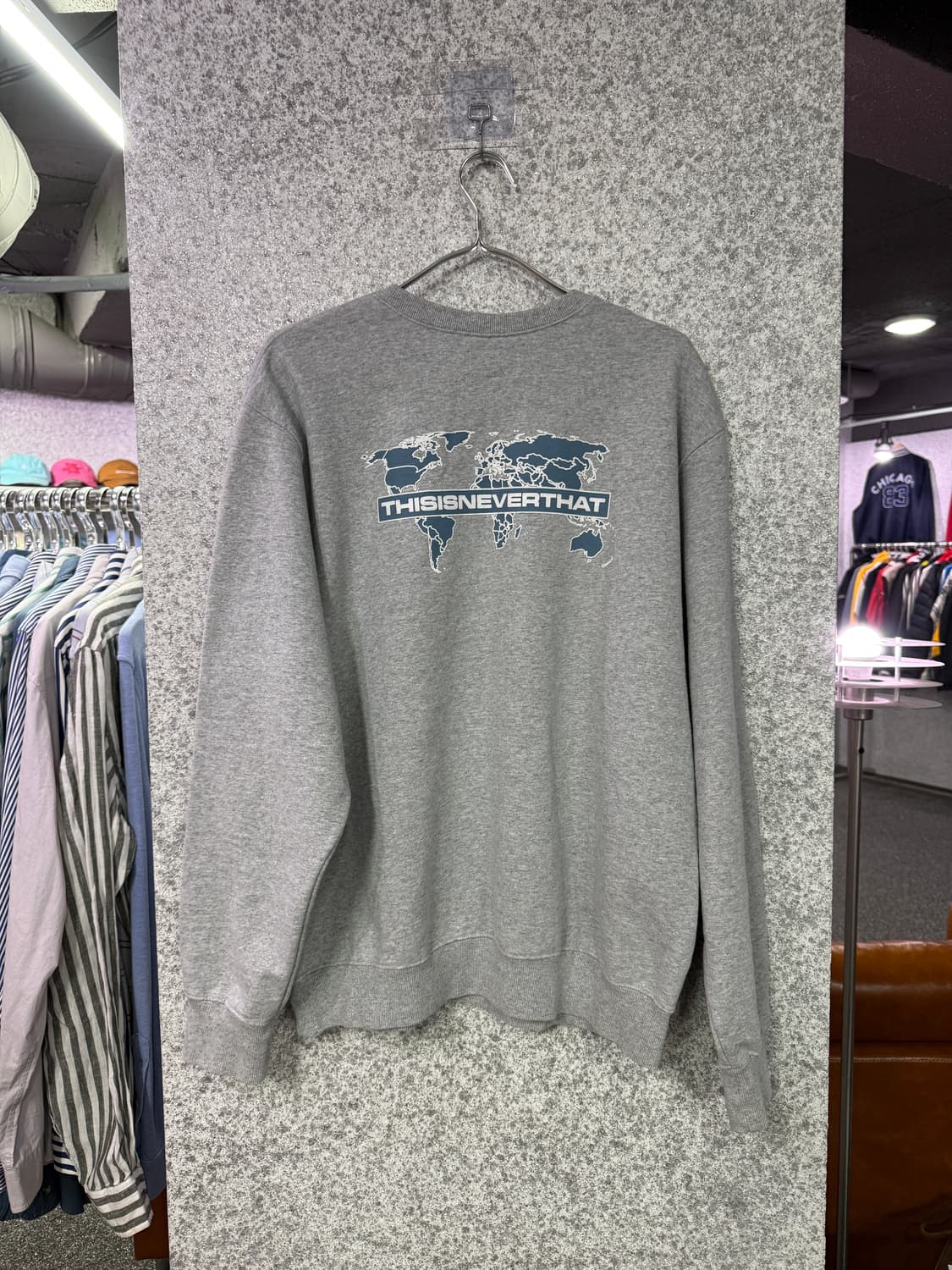 디스이즈네버댓 로고 월드맵 맨투맨 B4358 상품이미지3