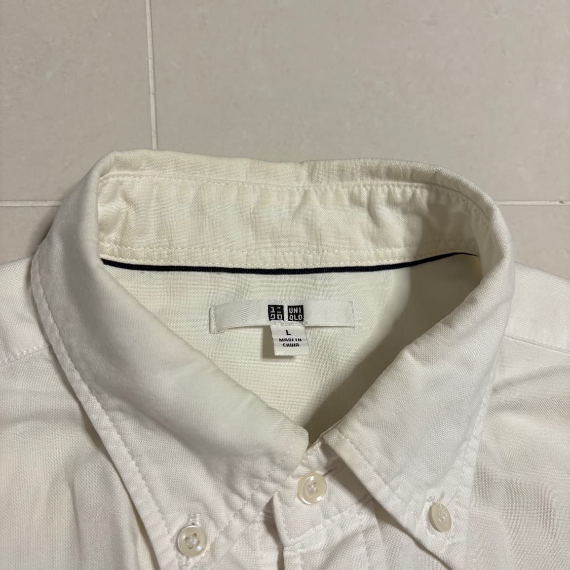정품 유니클로 화이트 옥스포드 셔츠 상품이미지5
