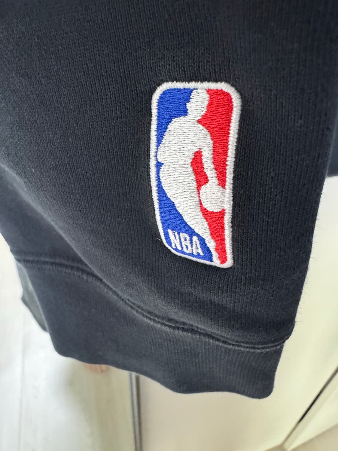 KITH x Nike 맨투맨 블랙 상품이미지3