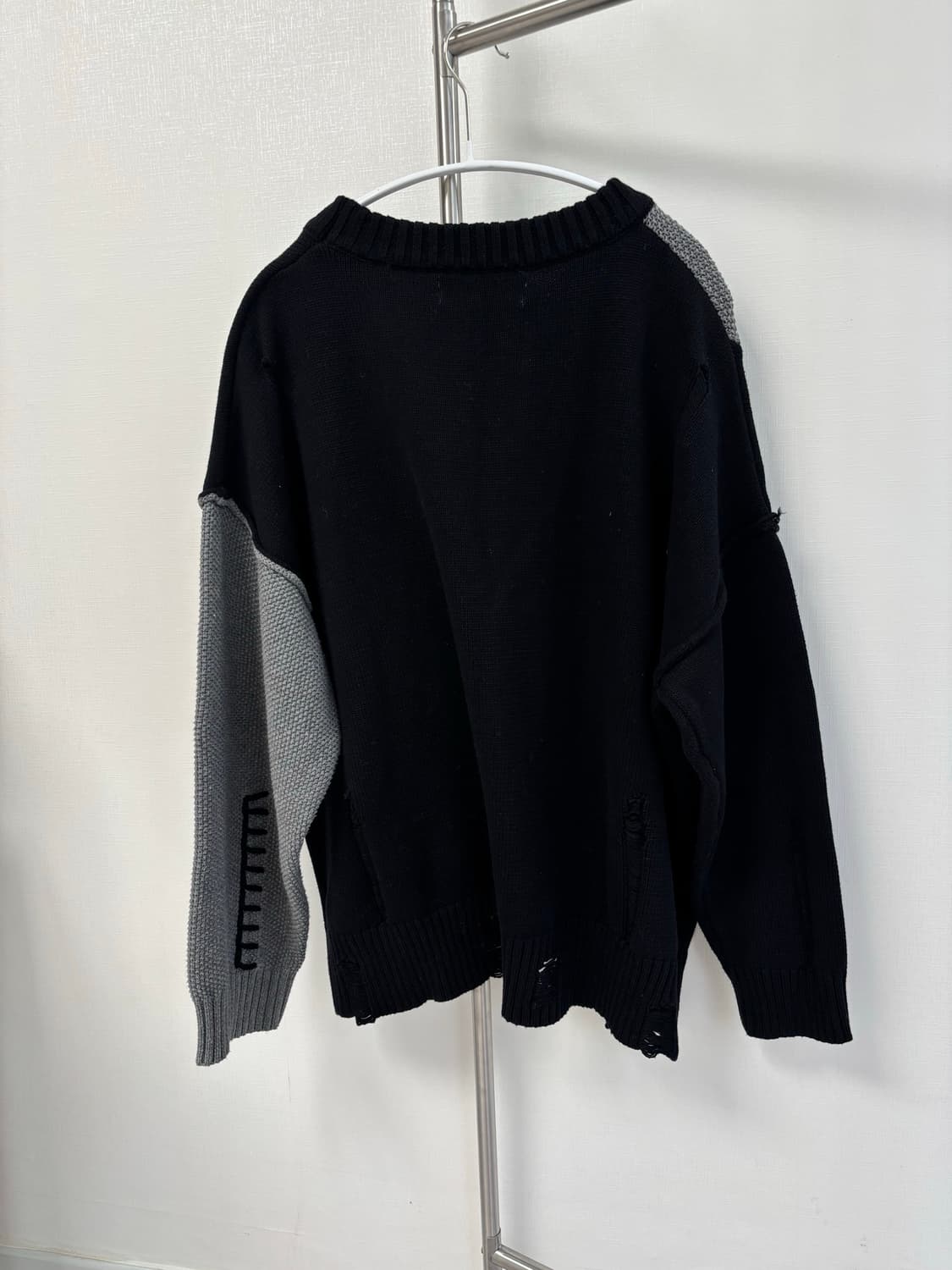 그런지 그레이 배색 오버사이즈 풀오버 상품이미지4