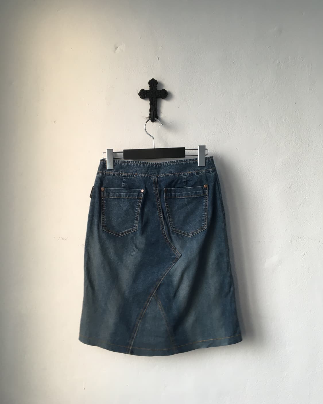Pocket point denim midi skirt 상품이미지3
