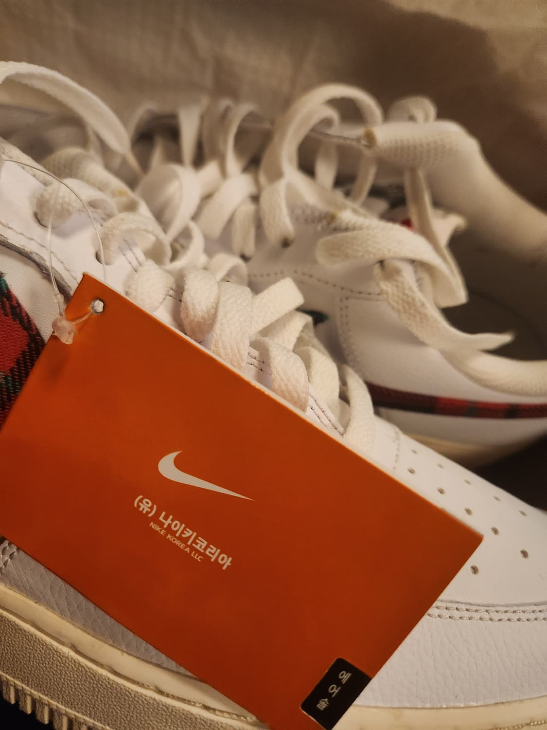 나이키 에어포스 1 로우 유니버시티 270  상품이미지2