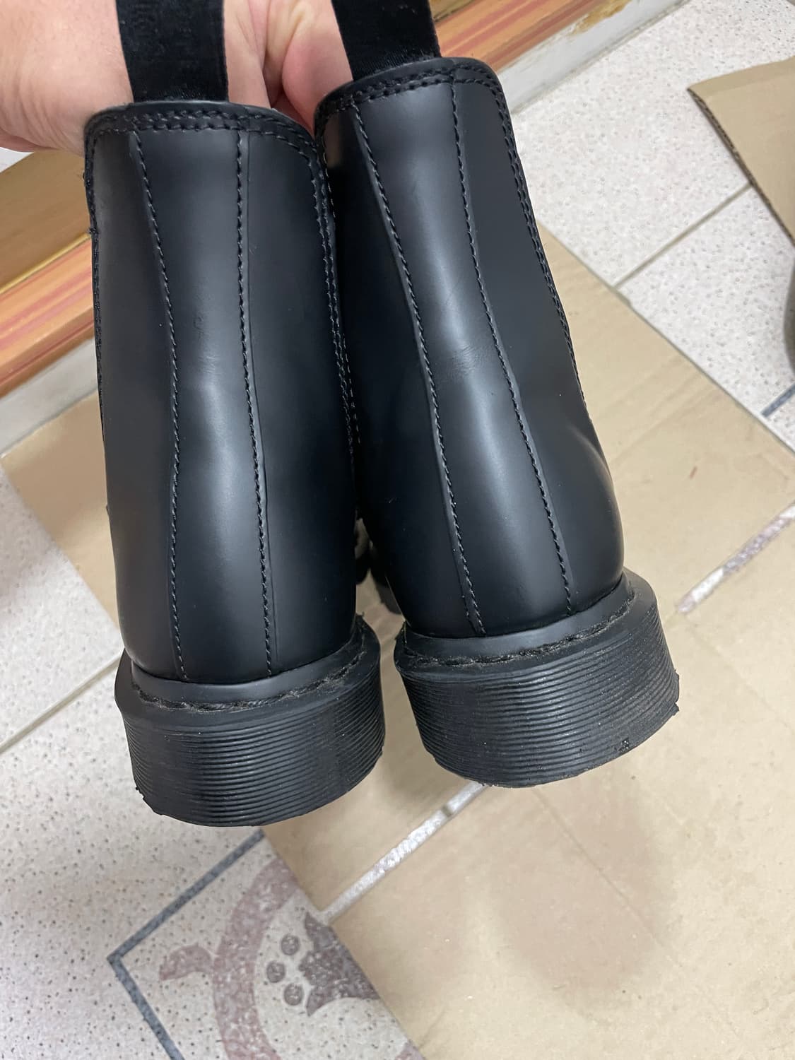 닥터마틴 2976 모노 첼시 부츠 (uk8) 42사이즈(280) 상품이미지4