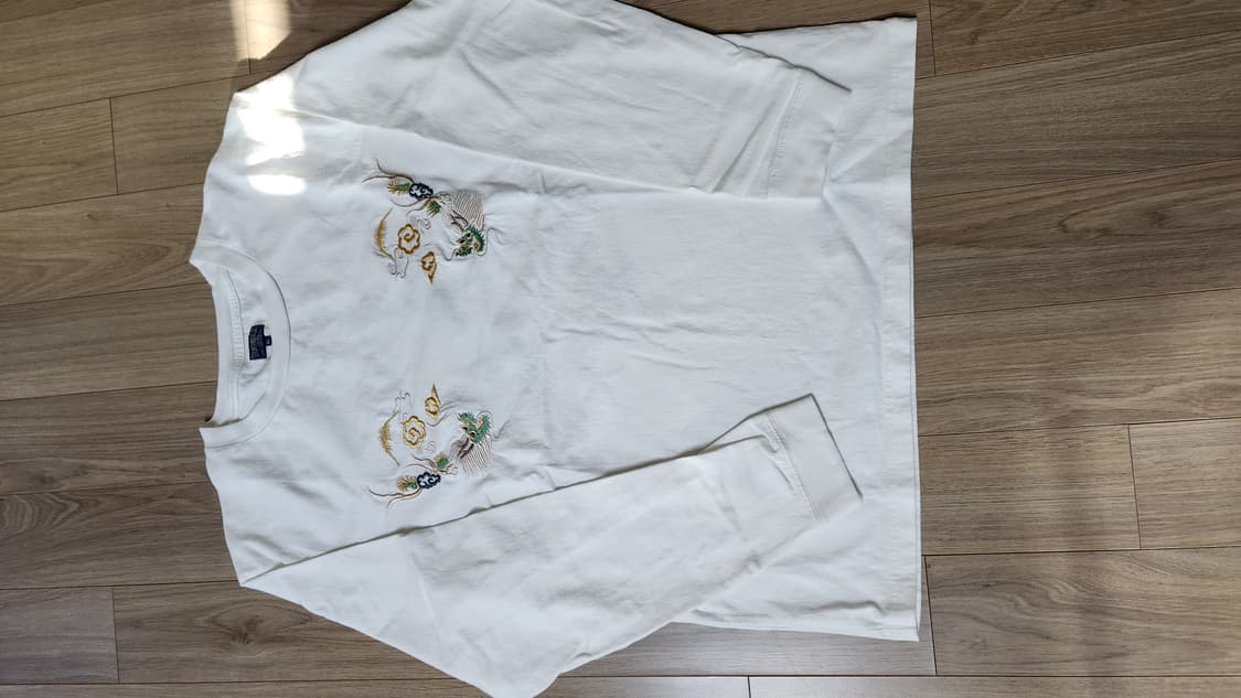 테일러토요 수베니어 티셔츠 상품이미지1