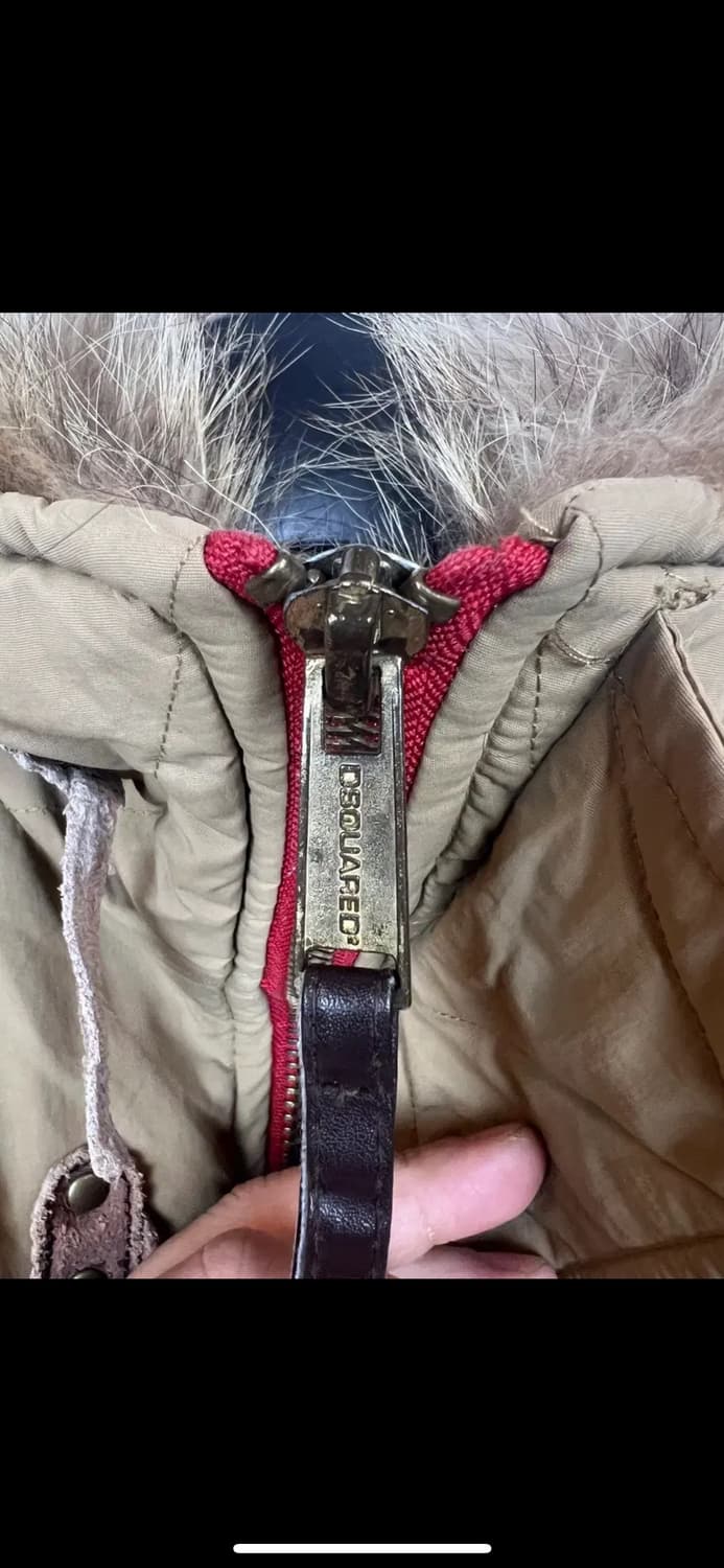 P000 디스퀘어드2 베이지 라쿤퍼후드 다운 자켓 L 상품이미지3