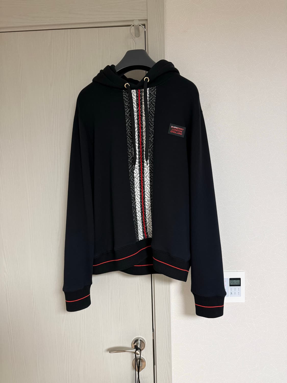 버버리 모노그램 블랙 후드티 L 상품이미지1