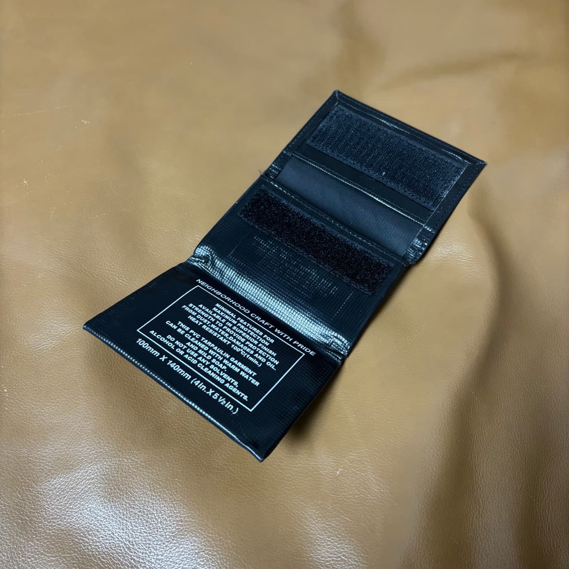 네이버후드 PVC 로고 월렛 지갑 블랙 상품이미지3