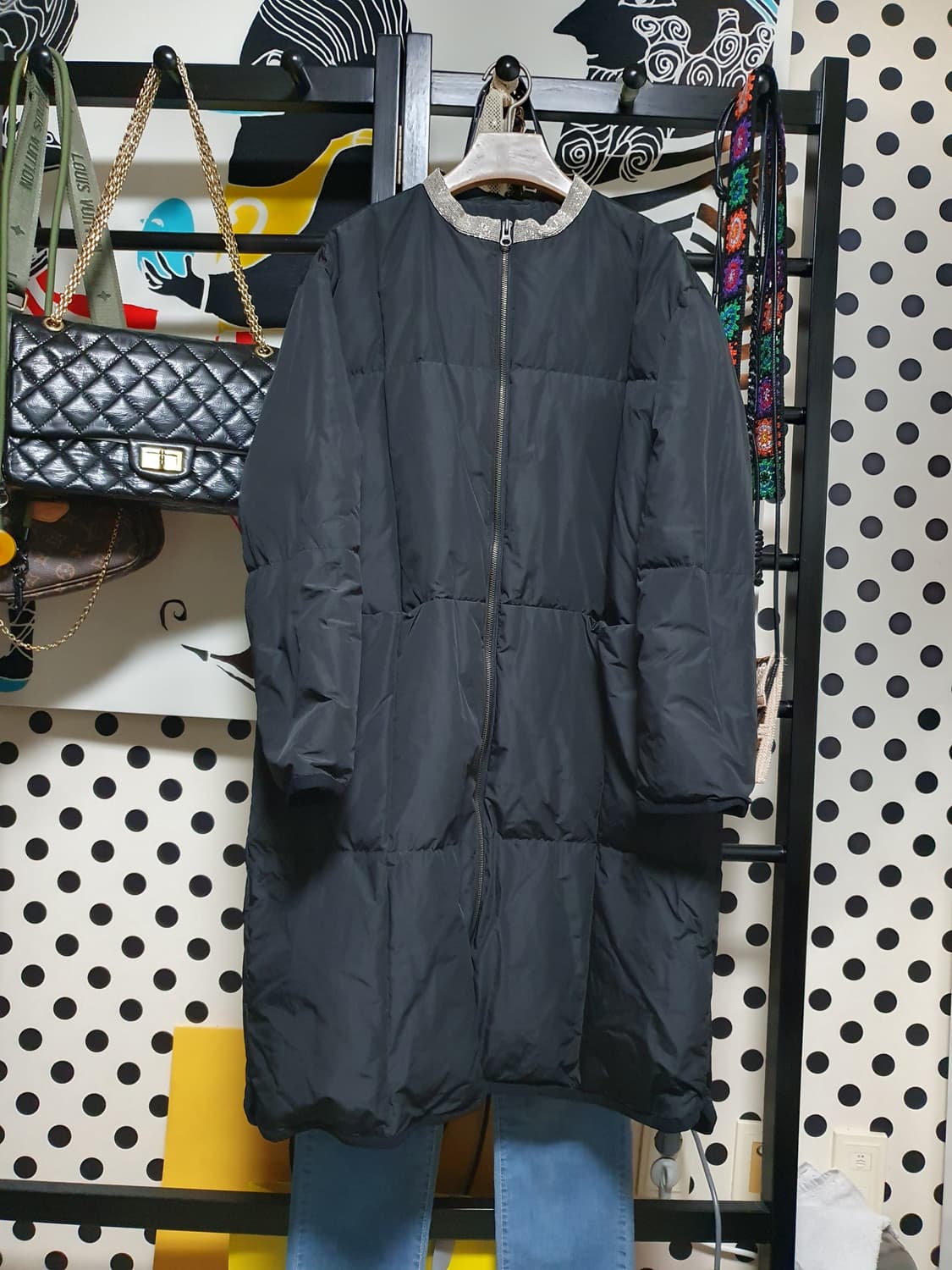 네크라인  체인 장식  구스 롱 패딩 코트 66 상품이미지1