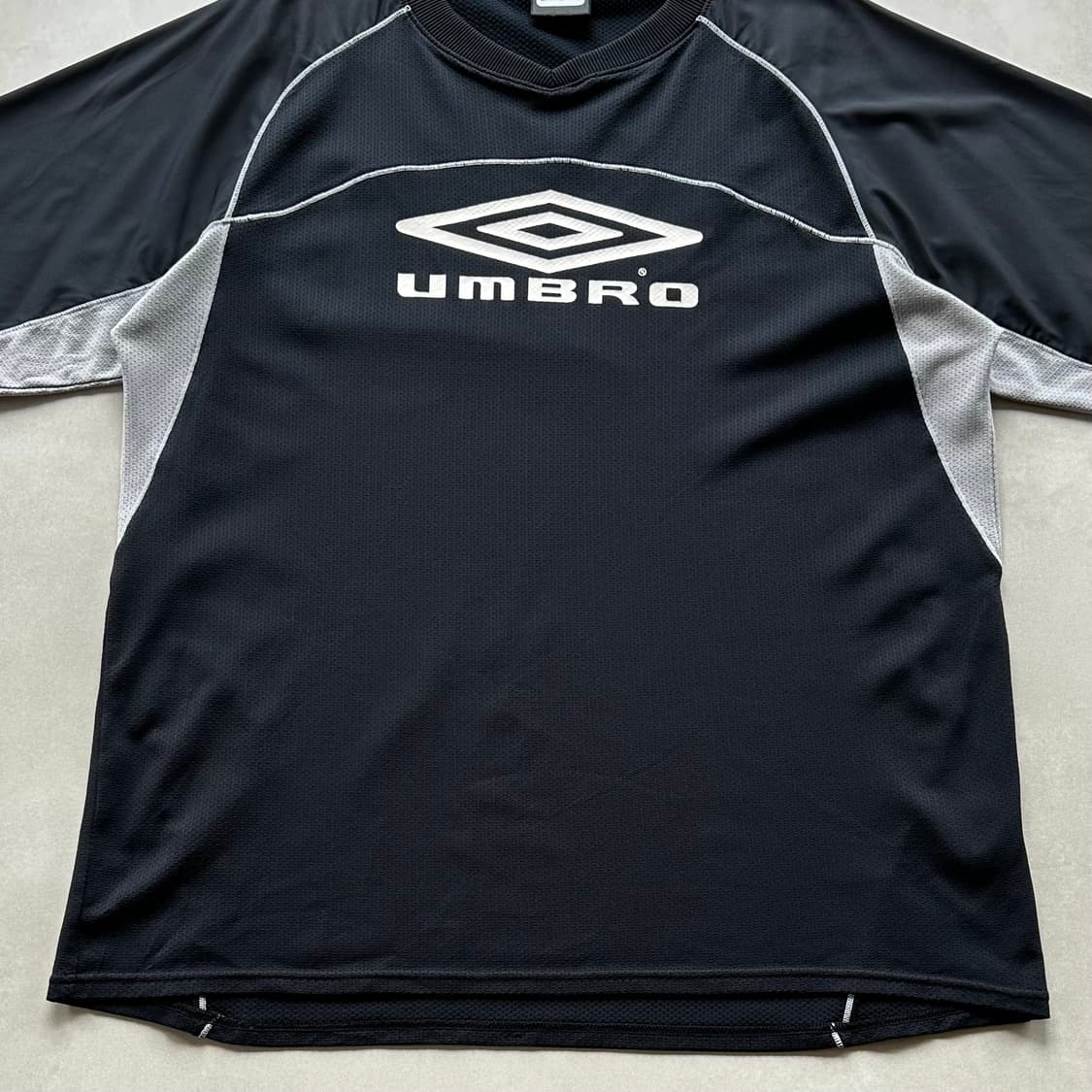 [L-XL]엄브로 메쉬 반팔 티셔츠 상품이미지5
