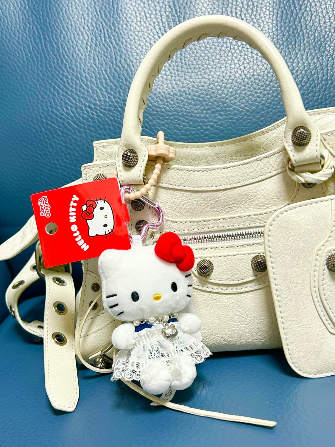 ❤️정품 산리오 헬로키티 미니 마스코트 홀더💙👚커스텀 ✂️ 상품이미지5